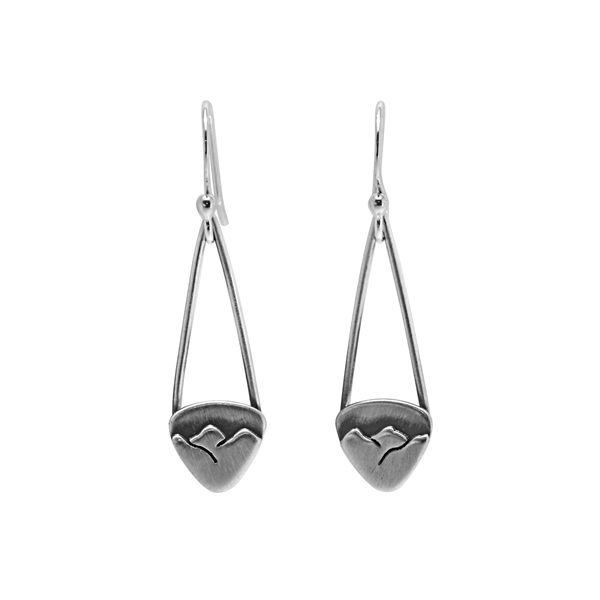 Long triangle earrings 2025